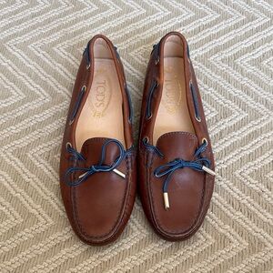 Tod’s size 37 1/2 (6.5-7) Gommino driving shoes